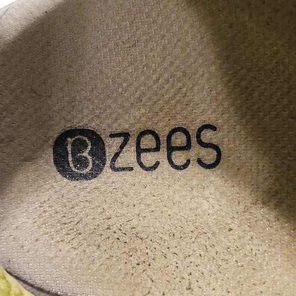 Bzees Blue/Yellow Sport Sandals - Picture 6 of 6